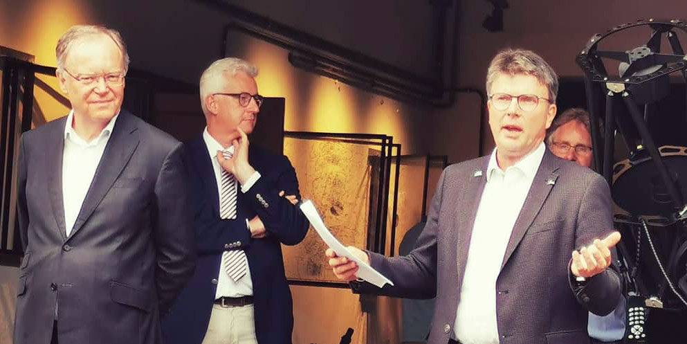 Eröffnung des historischen Zeiss-Planetariums in Bruchhausen-Vilsen mit Stephan Weil.
